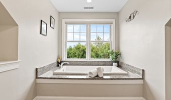 57 Sunset Ridge Ln 57, Bolton, MA 01740