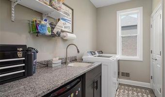 2100 Shane Ct, Addison Twp., MI 48370