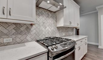 5240 Cresslyn Rdg, Alpharetta, GA 30005