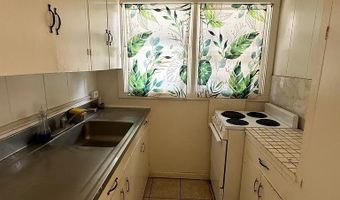 424 Olohana St, Honolulu, HI 96815