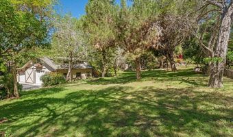 10880 Hess Dr, La Mesa, CA 91941