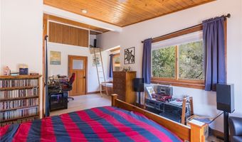2106 Lakeshore Dr, Agoura Hills, CA 91301