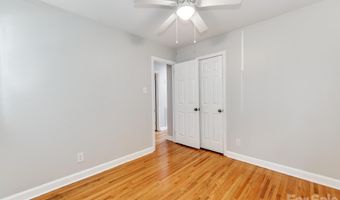 3326 Bonneville Dr, Charlotte, NC 28205