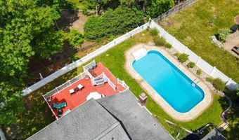 1 Lafayette Ct, Barnegat, NJ 08005