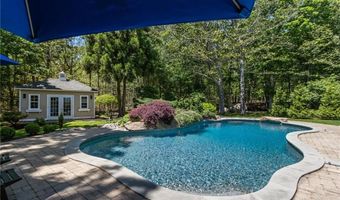 19 Cassandra Ln, North Kingstown, RI 02852