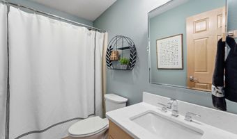 3405 Pawnee Dr SE, Alexandria, MN 56308