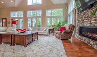 14 Allatoona Estates Dr SE, Acworth, GA 30102