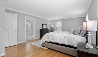 3 Chickadee Ct, Bedford, NH 03110