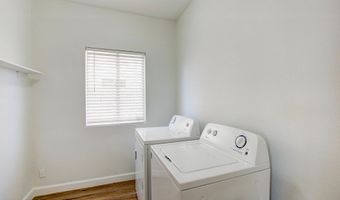 1550 N SUNSET Pl, Chandler, AZ 85225