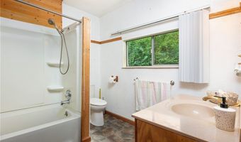 114 Pebbles Dr, Alkol, WV 25501