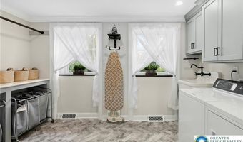 2458 Riverbend Rd, Allentown, PA 18103