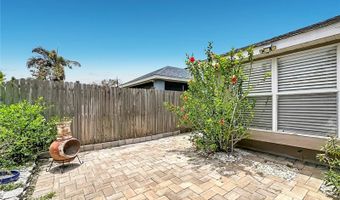 6630 CAMBRIDGE PARK Dr, Apollo Beach, FL 33572