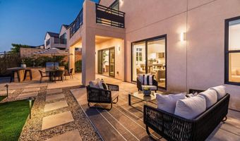 13722 Canyon Loop Trl, San Diego, CA 92130