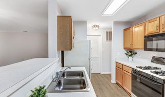 7532- F COXTON Ct 126, Alexandria, VA 22306