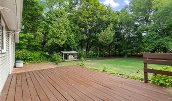 38 Greenwood Rd, North Kingstown, RI 02852