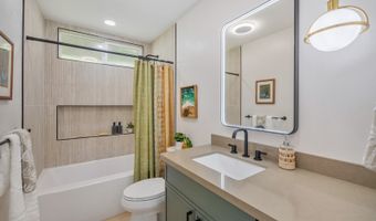 98-1743 Ulu St, Aiea, HI 96701