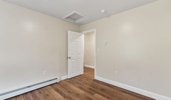 10 Penley St E, Augusta, ME 04330