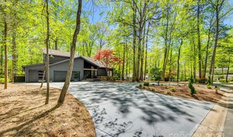 2 Whipporwill Ct, Clover, SC 29710
