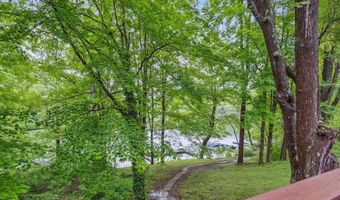 750 Lake Side, Addison, PA 15411