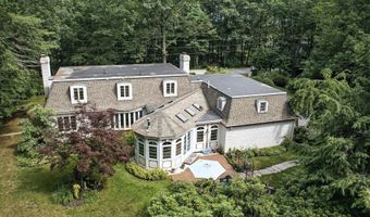 35 Shaw Dr, Bedford, NH 03110
