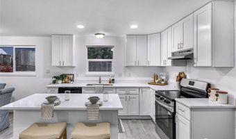 1464 Greenville Dr, Bellingham, WA 98226