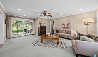 48156 268th St, Brandon, SD 57005