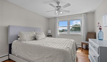17 Belvedere St, Johnston, RI 02919