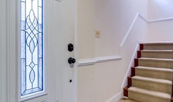 2026 N CULPEPER St, Arlington, VA 22207
