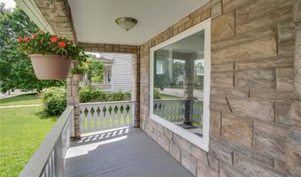 205 E 12th St, Alton, IL 62002