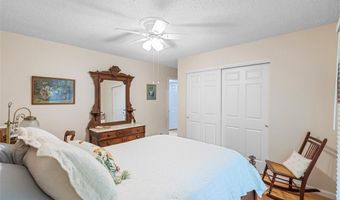 1529 Autumn Leaf Dr, Ballwin, MO 63021