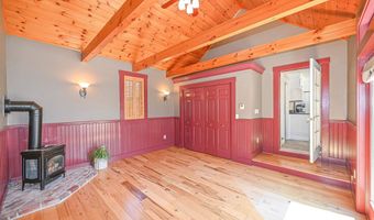 9 Lawes Ave, Bedford, NH 03110