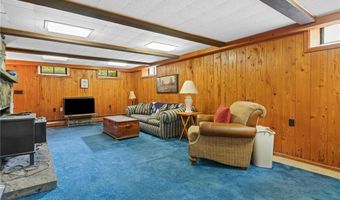 110 Hopkins Ave, Johnston, RI 02919