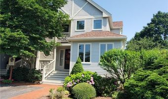 15 Hammersmith Rd 33, Newport, RI 02840