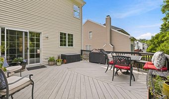 35 Lilac Ln, Danbury, CT 06810