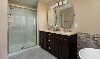 22051 CHELSY PAIGE Sq, Ashburn, VA 20148