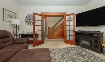 918 1st Ave, Ackley, IA 50601