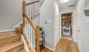 44136 SHADY GLEN Ter, Ashburn, VA 20147