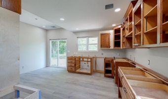 2118 W Radio Ln, Arkansas City, KS 67005