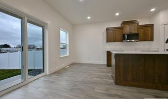 4558 Kapono Ct, Ammon, ID 83406