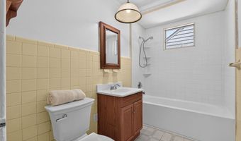 30 W Park Ave, Avenel, NJ 07001