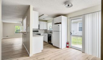 98 Pine Oak Blvd, Barnegat, NJ 08005