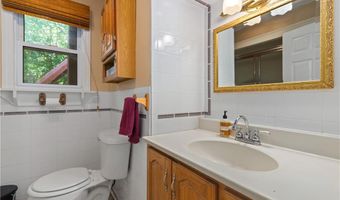 101 Hopkins Ave, Johnston, RI 02919