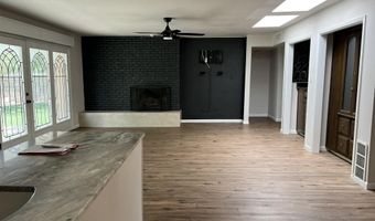 204 N La Cuesta Rd, Artesia, NM 88210