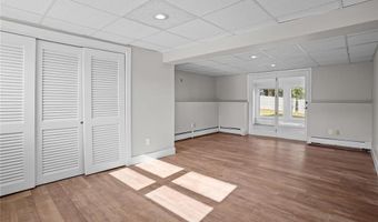 5 Katherine Dr, Johnston, RI 02919