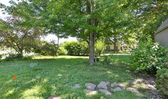827 S Griffith Ave, Aurora, MO 65605