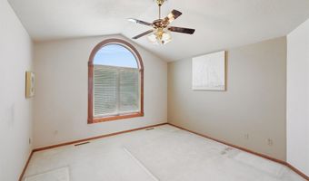 548 6th St NW, Altoona, IA 50009