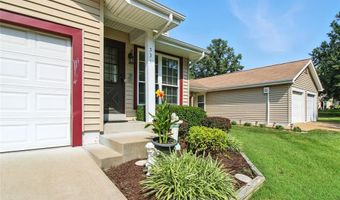 531 Spring Glen Dr, Ballwin, MO 63021