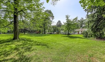 627 Haverstraw Rd, Airmont, NY 10901