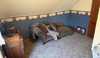 256 W Hoosier St, Berne, IN 46711