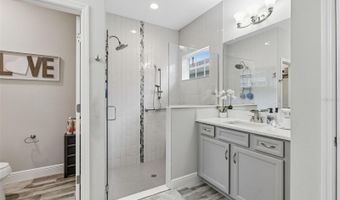 5565 SILVER SUN Dr, Apollo Beach, FL 33572